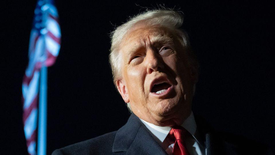 Trump Reveals U.S. and China Close to Major Trade Deal Ahead of Xi Meeting and TikTok Decision Trump Reveals U.S. and China Close to Major Trade Deal Ahead of Xi Meeting and TikTok Decision