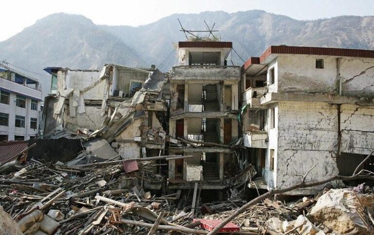 Urgent Rescue Efforts Mobilized Following Devastating Earthquake in Ecuador and Peru