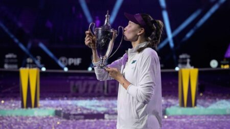 Rybakina Shocks World No.1 Sabalenka to Clinch WTA Finals Crown Rybakina Shocks World No.1 Sabalenka to Clinch WTA Finals Crown