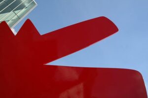 Keith Urban Surprises Fans with Stunning Chappell Roan Cover at Mar-a-Lago Party