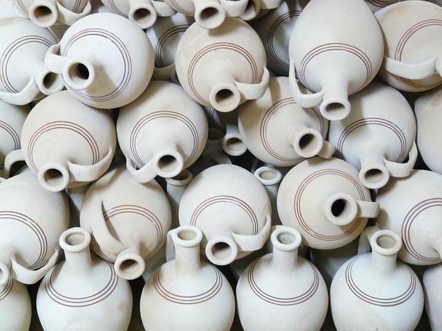 Kent Artist Marks 50 Years of Honoring Japanese Ceramic Traditions Passed Down by Missionaries Kent Artist Marks 50 Years of Honoring Japanese Ceramic Traditions Passed Down by Missionaries
