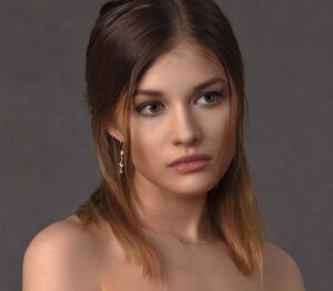 A Young Woman’s Literary Dreams Amid the Turmoil of German History