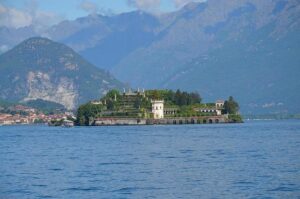 Uncover the Enchanting Beauty of Lake Stresa: Europe’s Hidden Gem on the Italian Riviera