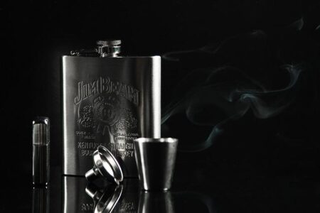 DeepSeek Founder Liang’s Wealth Surges 57% Amid China’s Quant Revolution