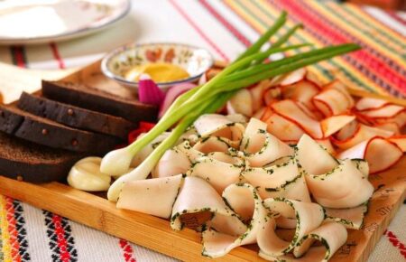 Ukraine Strikes Key Russian Missile Factory as Zelensky Declares, “We’re Definitely Not Losing” the War