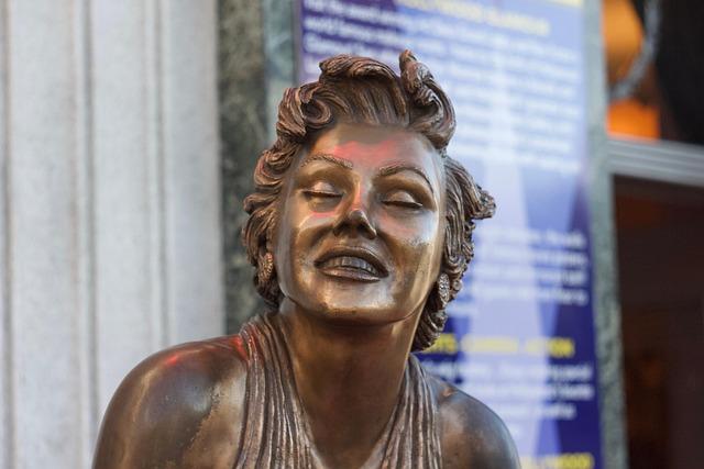 Monroe Takes Center Stage as France’s Star at Eurovision 2026!