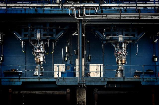 China’s Heavyweight Rocket Challenges SpaceX’s Falcon 9 but Stumbles on Launch