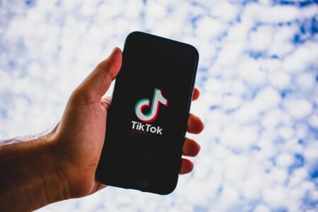 TikTok Makes a Bold Move into Brazil with EMI and Credit License Applications TikTok Makes a Bold Move into Brazil with EMI and Credit License Applications