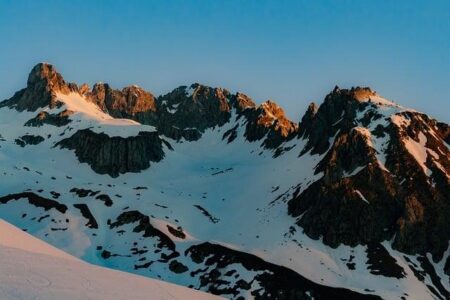 Honoring Heroes: Stunning Photos from the Vimy Ridge Day Ceremony in Vancouver