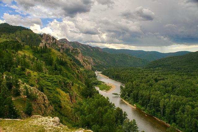 Russia Launches Deadliest Airstrike of the Year in Ukraine, Killing 16 Officials