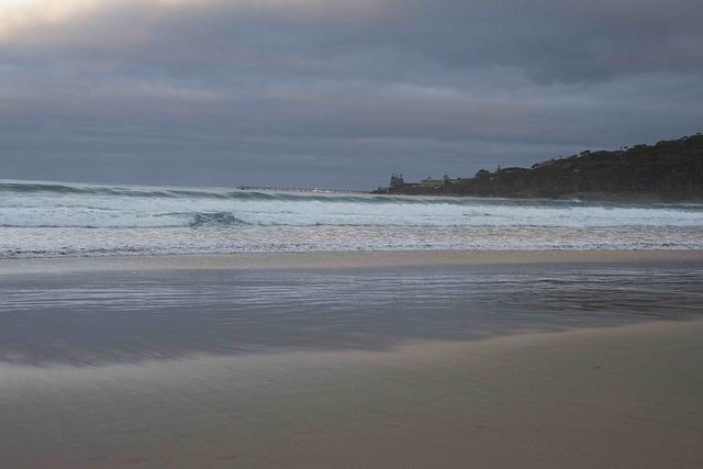 Abby Phillip Remains Unshaken Amid Political Turmoil on CNN’s ‘NewsNight