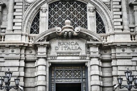 France’s Central Bank Sets Sights on Disrupting Visa and Mastercard’s Hold in Europe