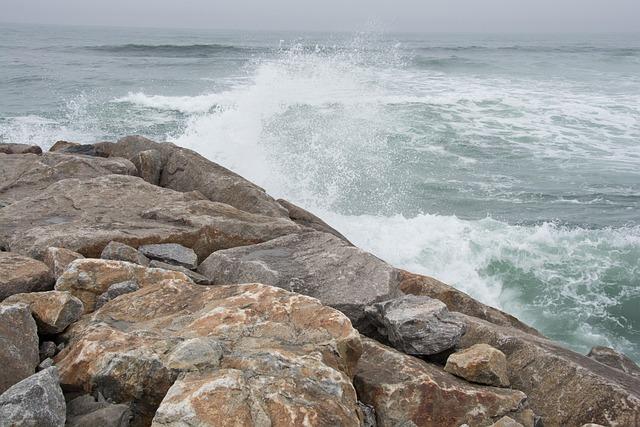 Canada’s 2026 Travel Boom: Why Domestic Flights Are Skyrocketing and U.S. Getaways Are Losing Popularity – Here’s What You Need to Know!