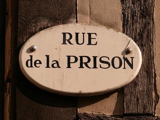 Mideast Tensions Cast Shadow Over Tokyo Stocks Despite Record-Breaking Rally