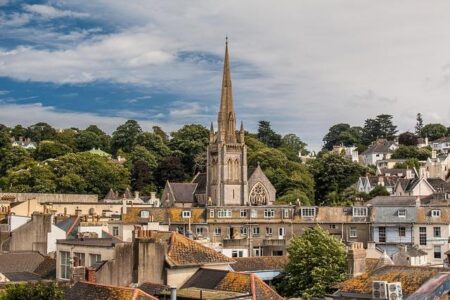 3 Hidden Gem UK Penny Stocks with Market Caps Starting at Just £5M