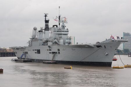 France’s Only Aircraft Carrier Makes a Striking Debut in the Middle East