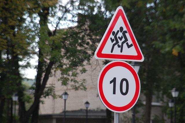 Thinktank Urges UK to Slash Speed Limits to Protect Drivers from Iran War Impact