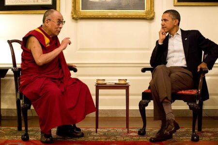 Obama Meets Canadian Prime Minister Mark Carney, Igniting Fury Among Trump’s MAGA Supporters