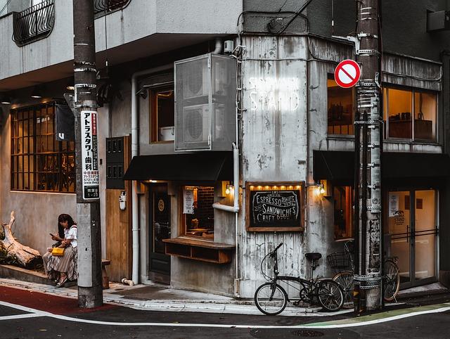 Japan’s Bold Leap Into Colorless Packaging Innovation Japan’s Bold Leap Into Colorless Packaging Innovation