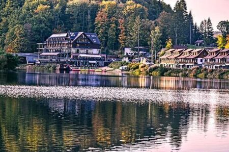 Explore South India’s New Forest Resort with Private Villas, a Grand Spa, and a Breathtaking 7-Acre Lake Explore South India’s New Forest Resort with Private Villas, a Grand Spa, and a Breathtaking 7-Acre Lake