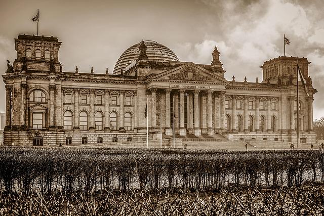Is a Right-Wing Government in Spain Inevitable? Is a Right-Wing Government in Spain Inevitable?