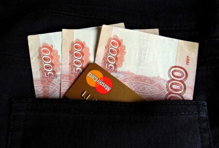 Deep Fault Lines Revealed in Russia’s Economy at SPIEF Summit