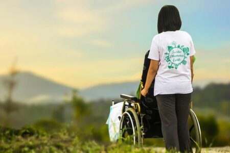 Elderly UK Expats in Spain Struggle to Access Care Amid Post-Brexit Changes Elderly UK Expats in Spain Struggle to Access Care Amid Post-Brexit Changes