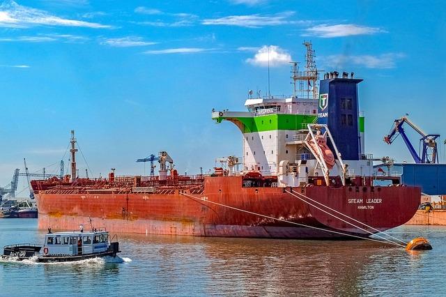 India Welcomes Its First LNG Shipment Through the Strait of Hormuz After Landmark Agreement