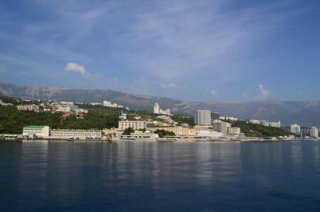 Crimea Declares Economic Emergency as Challenges Intensify