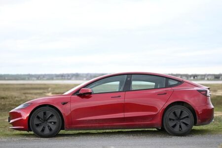 Tesla Megapack Facility in Australia Officially Launches Commercial Operations